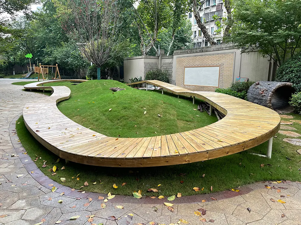 Outdoor Lawn.jpg
